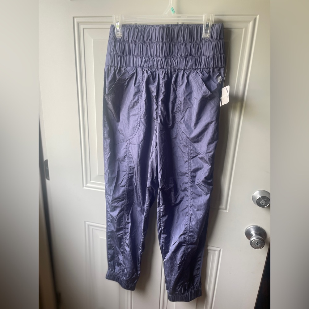 NWT Free People joggers! Size small!